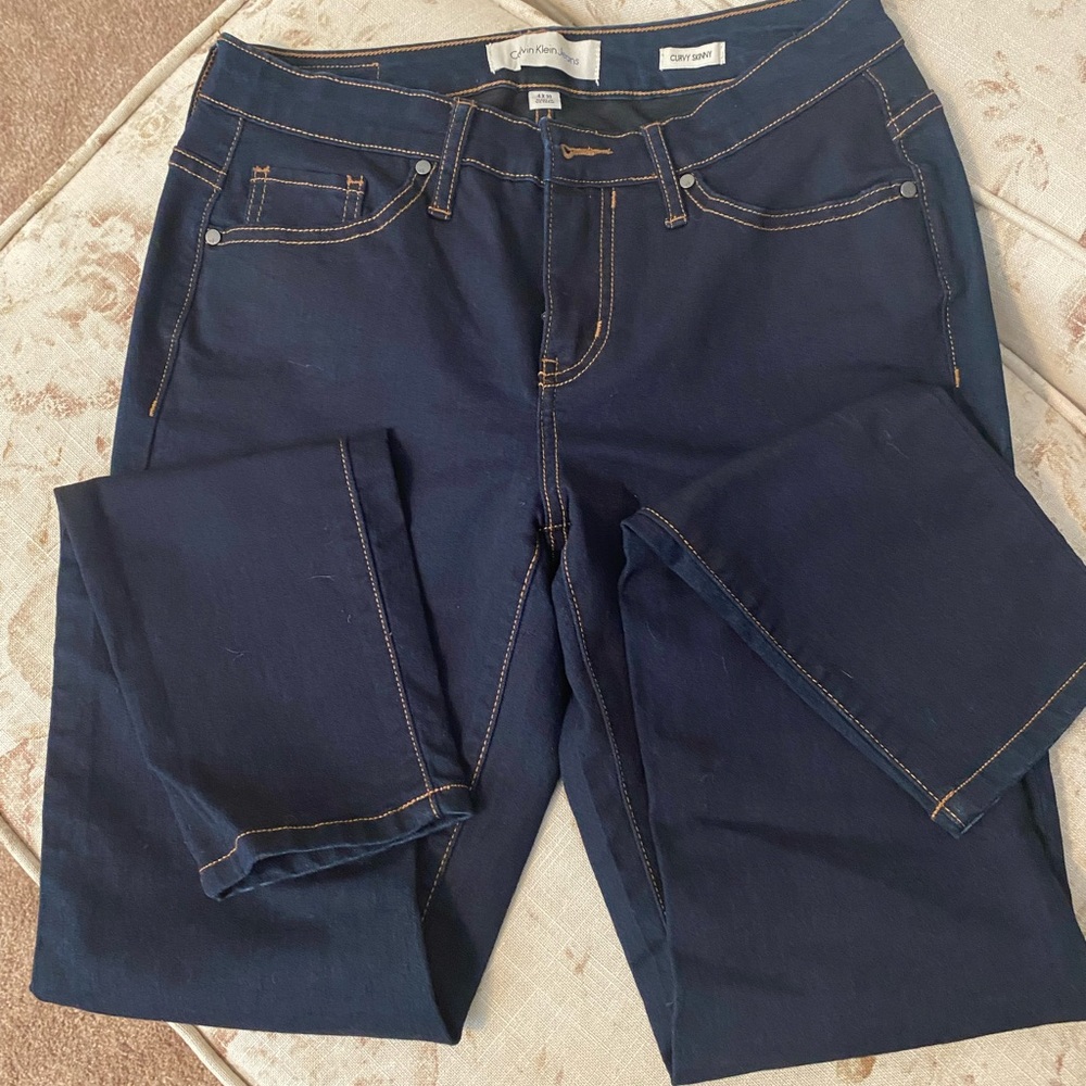 Calvin Klein Jeans. Curvey size 4 Dark denim